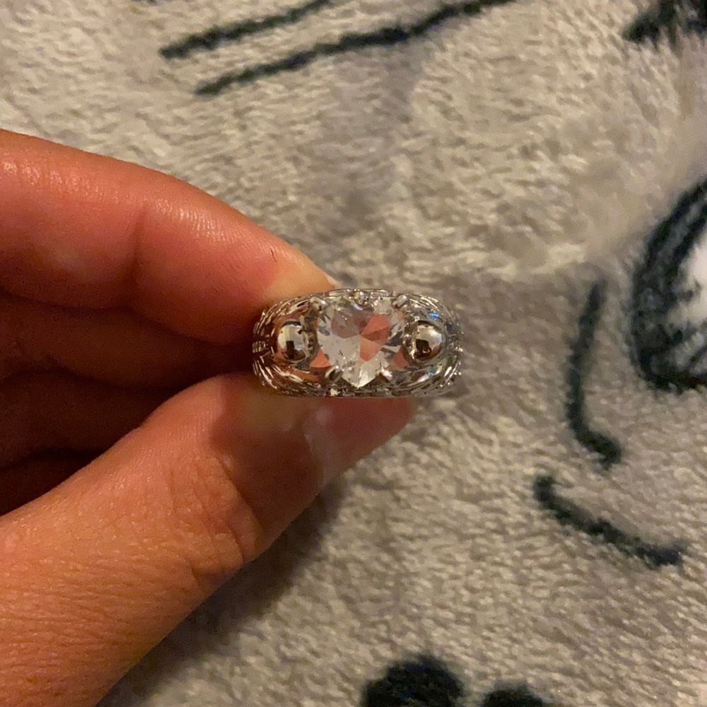 Skull ring